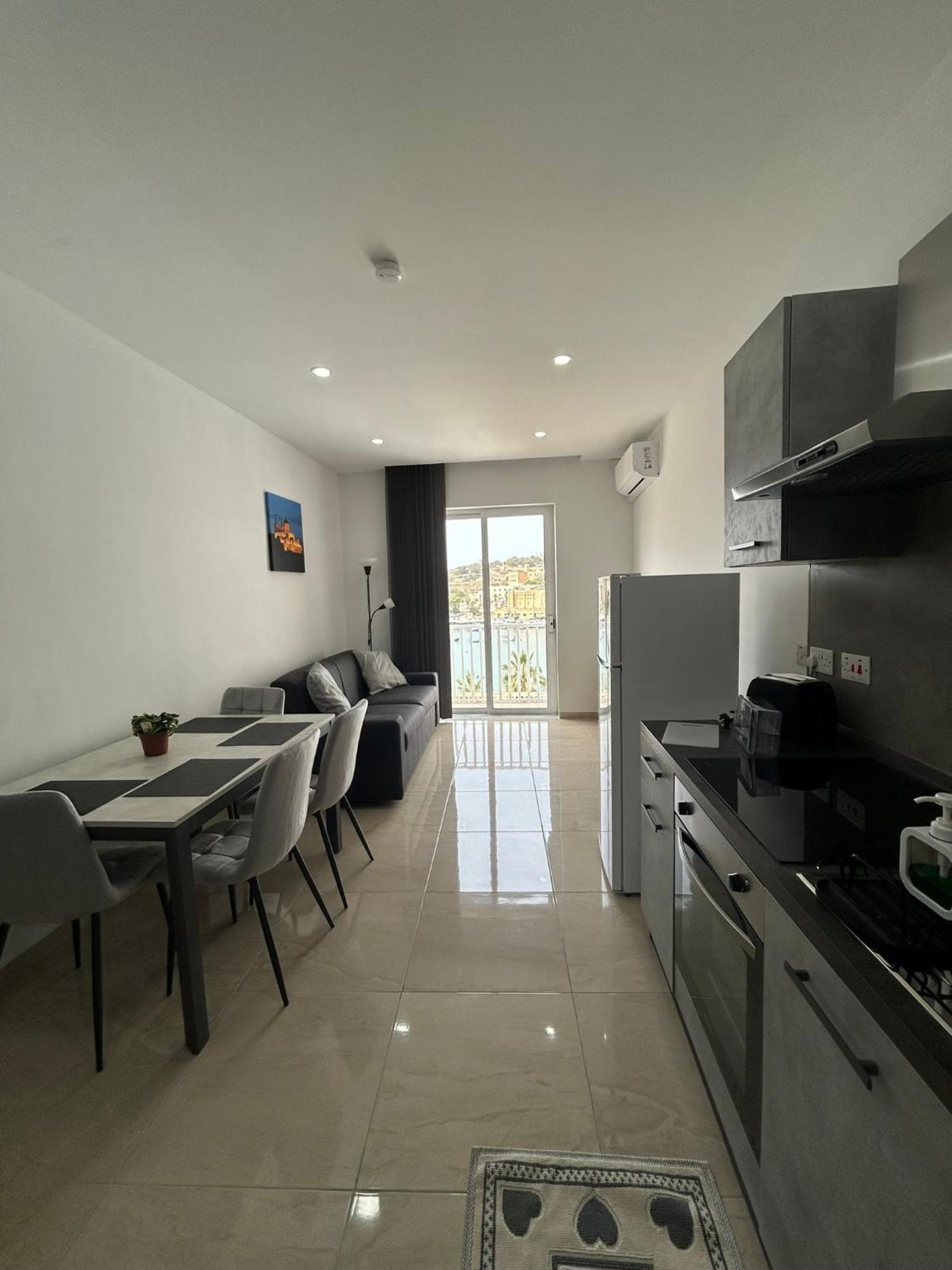 Seaview Setters Studio Apartment Marsaskala Eksteriør billede