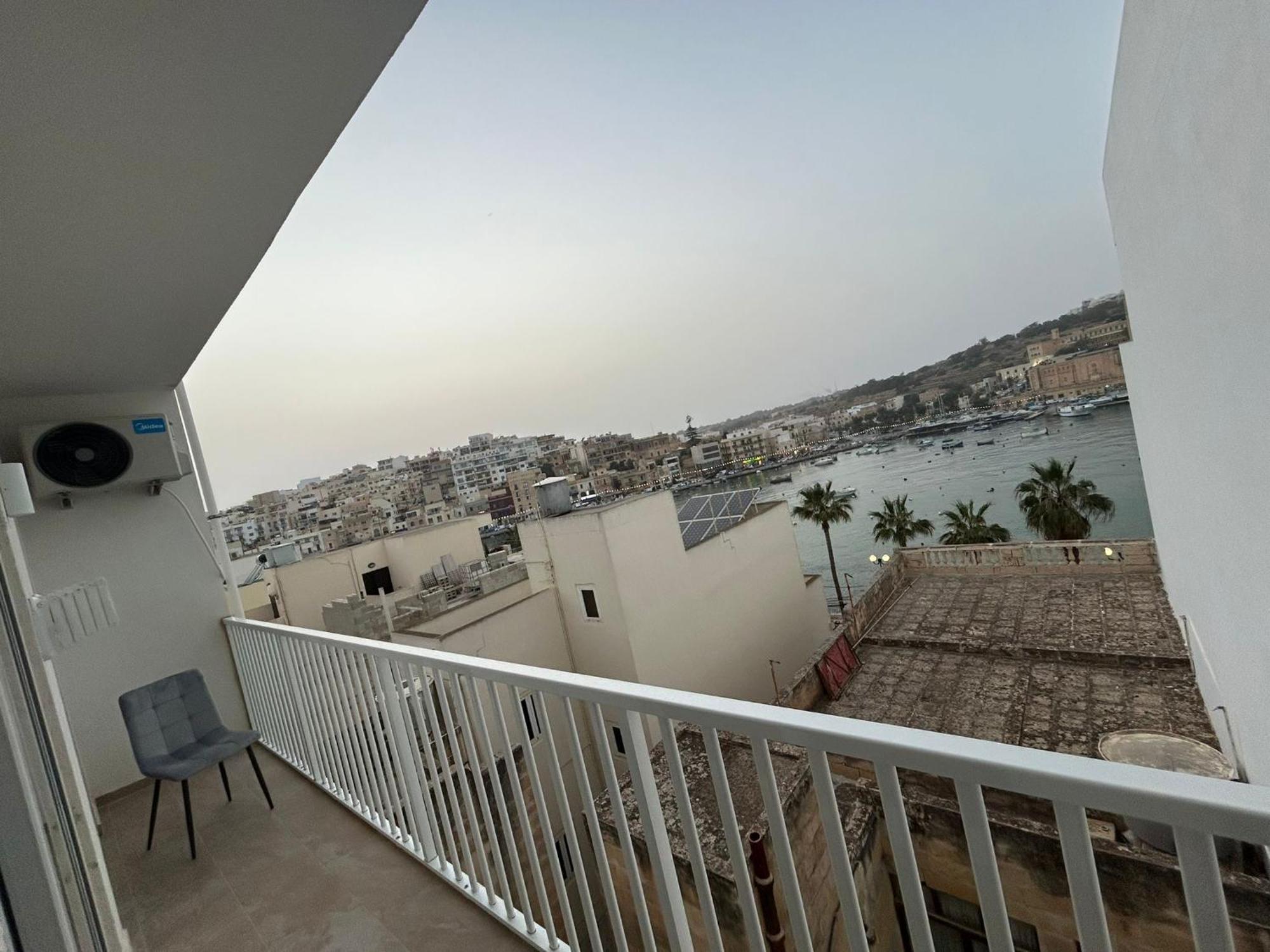 Seaview Setters Studio Apartment Marsaskala Eksteriør billede